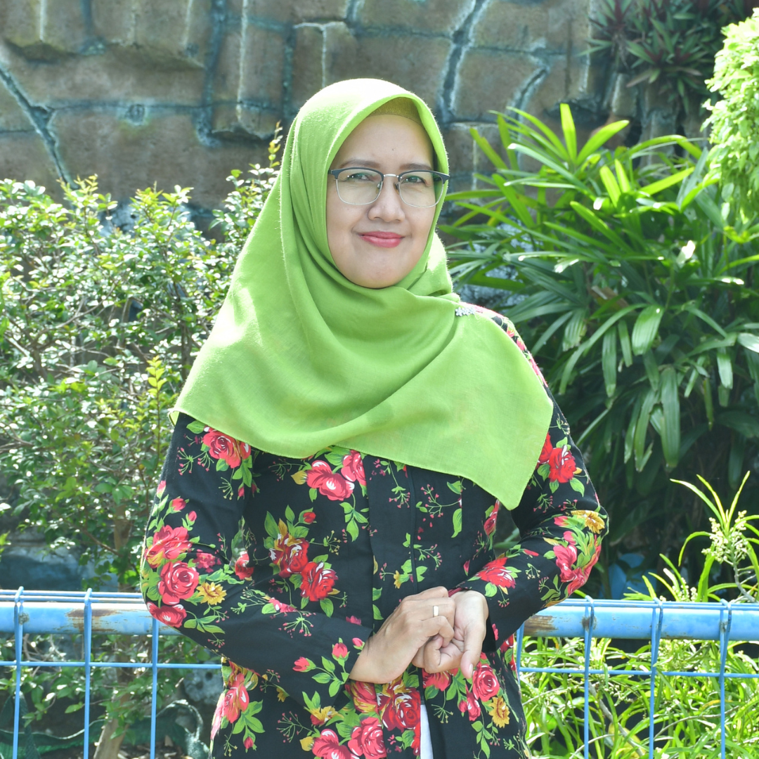 Veronika Susilawati,S.Pd.