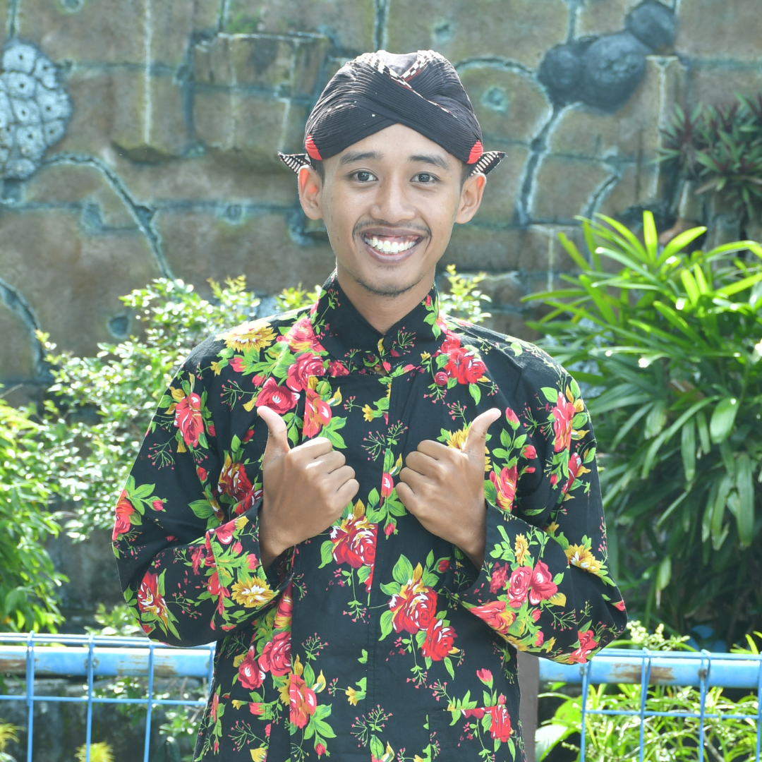 Saka Aji Pangestu,S.Pd.